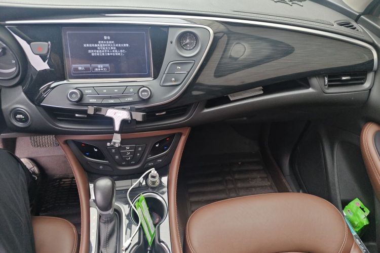 Used Buick Envision 2019 28T Four-Wheel Drive Elite Version China VI Standard Audio And AC Panel