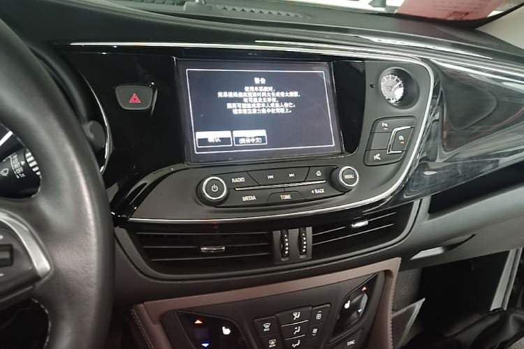 Used Buick Envision 2019 20T Two-Wheel Drive Luxury Version China VI Standard Audio And AC Panel