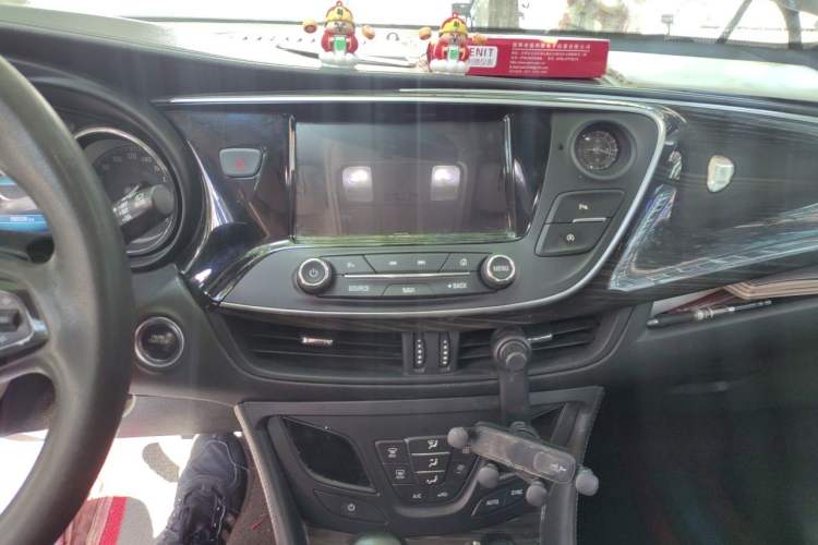Used Buick Envision 2019 20T Two-Wheel Drive Leading Model China VI Standard Audio And AC Panel