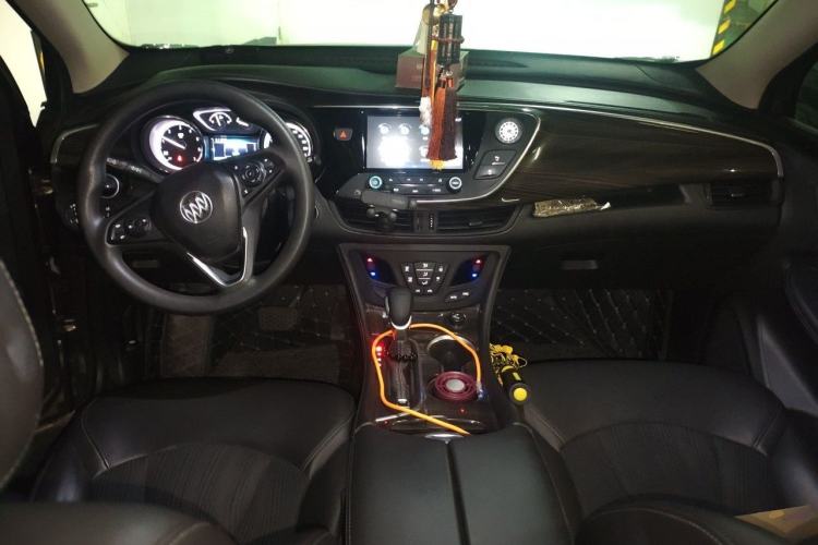 Used Buick Envision 2019 20T Two-Wheel Drive Leading Version China V Standard Center Console