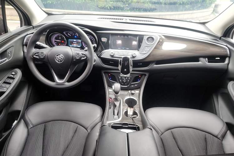 Used Buick Envision 2019 20T Two-Wheel Drive Leading Version China V Standard Center Console