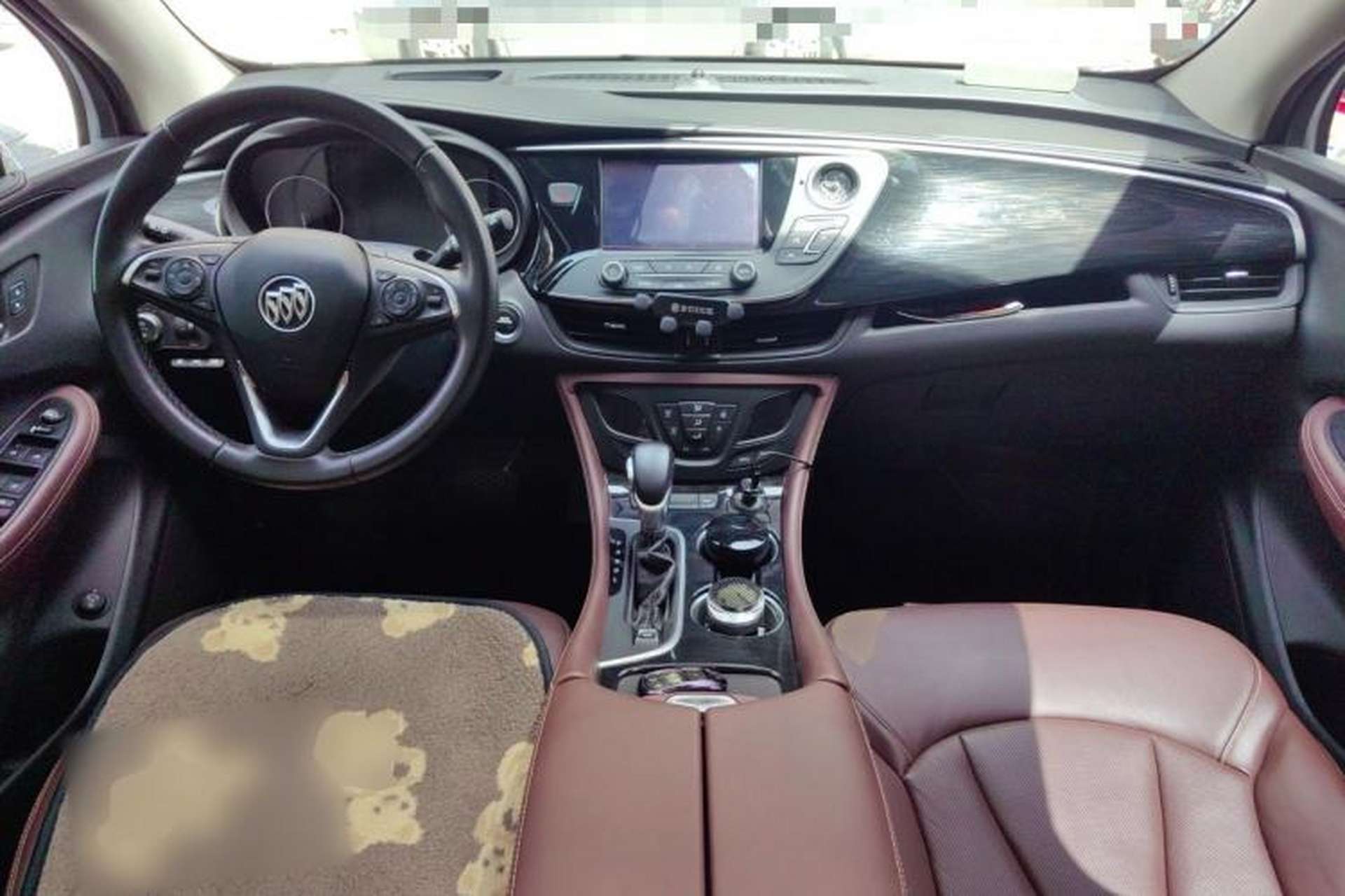 Used Buick Envision 2019 28T 4x4 Luxury Model China VI Standard Center Console
