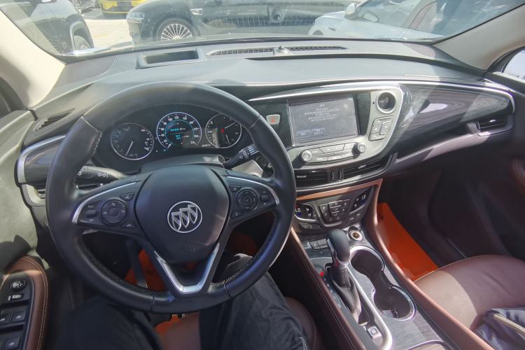 Used Buick Envision 2019 28T 4x4 Luxury Model China VI Standard Center Console