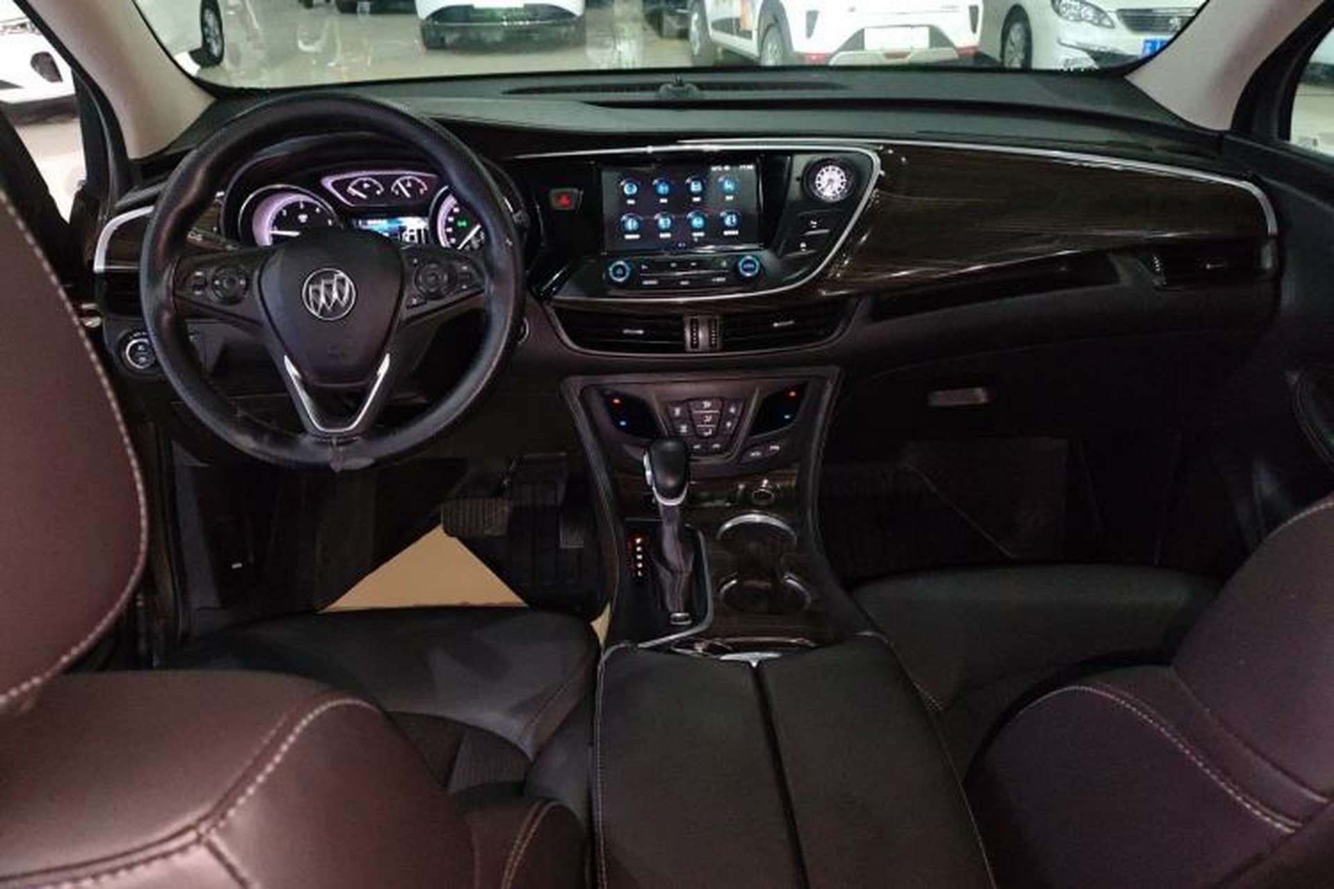 Used Buick Envision 2019 20T Two-Wheel Drive Leading Version China V Standard Center Console