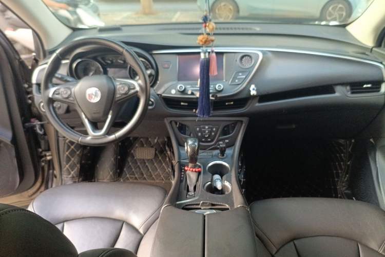 Used Buick Envision 2019 20T Two-Wheel Drive Elite Version China VI Standard Center Console