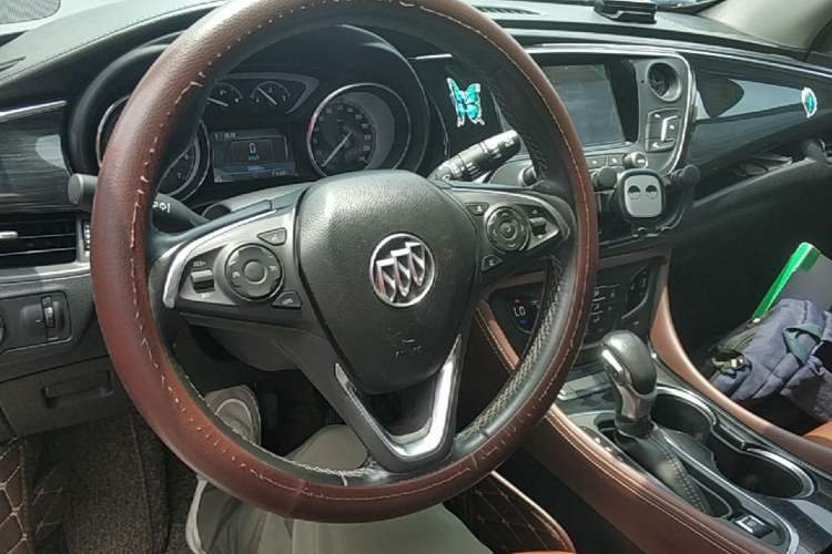 Used Buick Envision 2019 20T Two-Wheel Drive Luxury Version China VI Standard Center Console