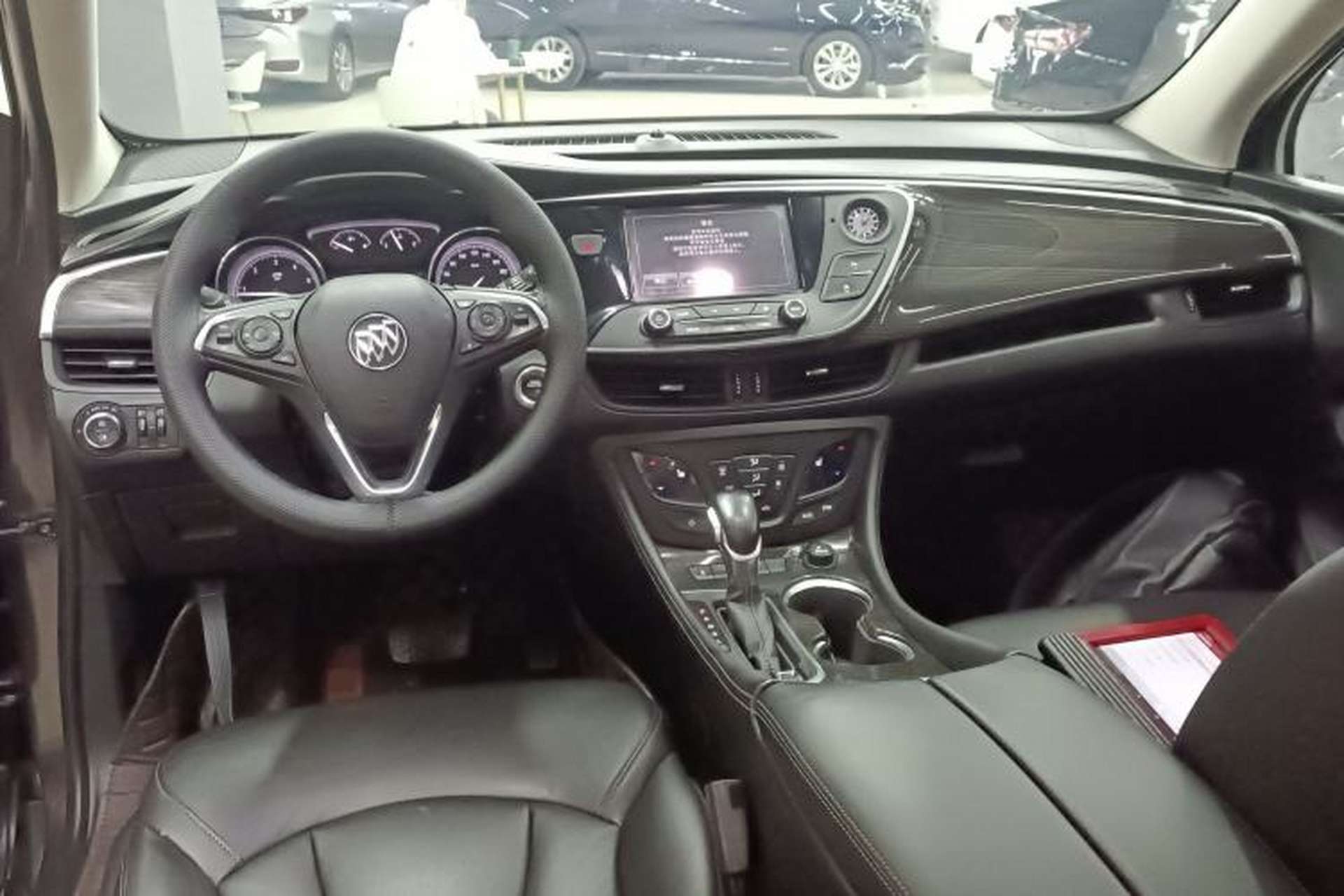 Used Buick Envision 2019 20T Two-Wheel Drive Elite Version China VI Standard Center Console