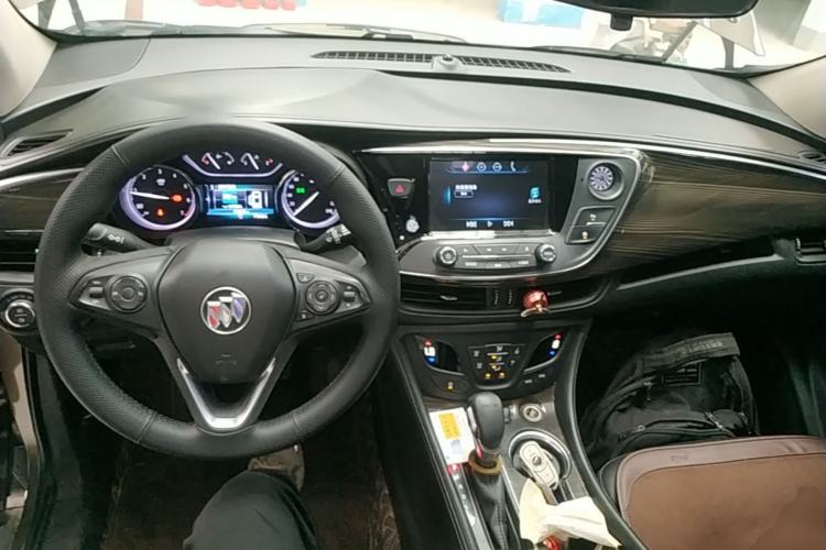 Used Buick Envision 2019 20T Two-Wheel Drive Leading Version China V Standard Center Console