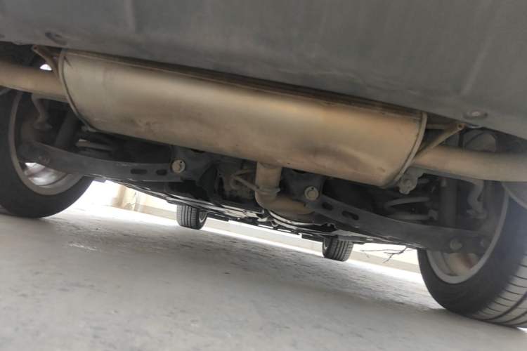 Used Buick Envision 2019 28T 4x4 Elite Version China V Standard Chassis Rear