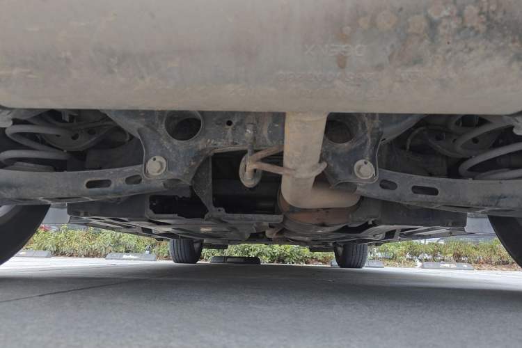 Used Buick Envision 2019 20T Two-Wheel Drive Leading Version China V Standard Chassis Rear