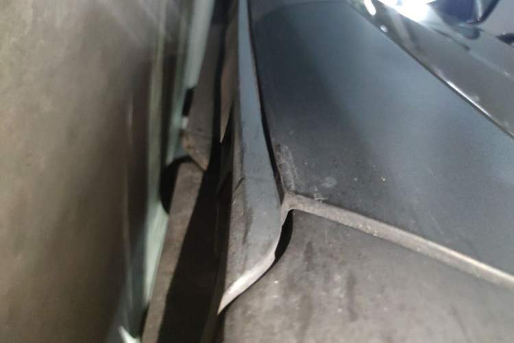 Used Buick Envision 2019 28T 4x4 Luxury Model China VI Standard Chassis Rear Left