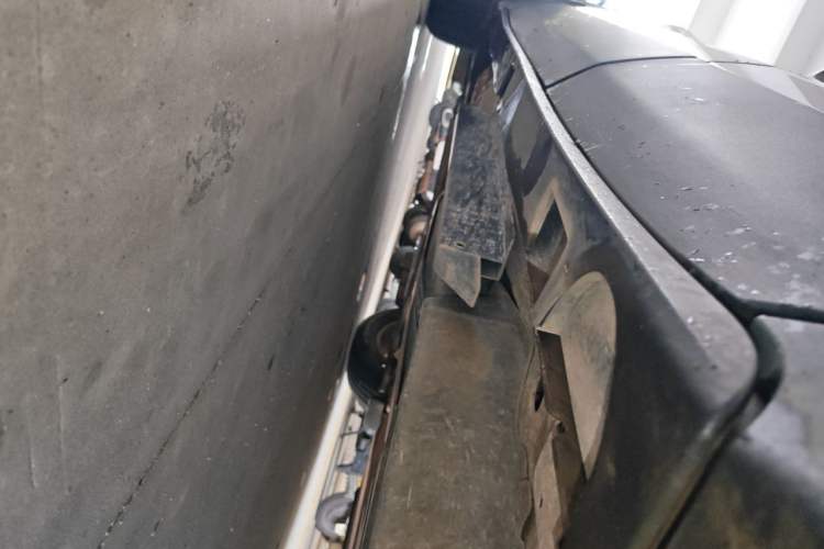 Used Buick Envision 2019 20T Two-Wheel Drive Leading Version China V Standard Chassis Rear Left