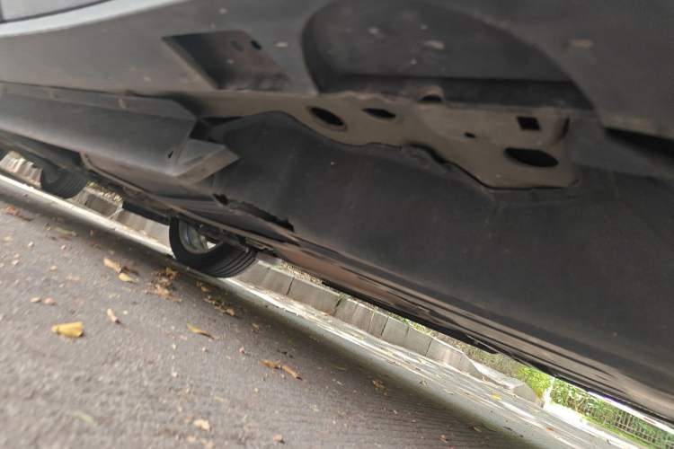 Used Buick Envision 2019 28T 4x4 Elite Version China V Standard Chassis Rear Left