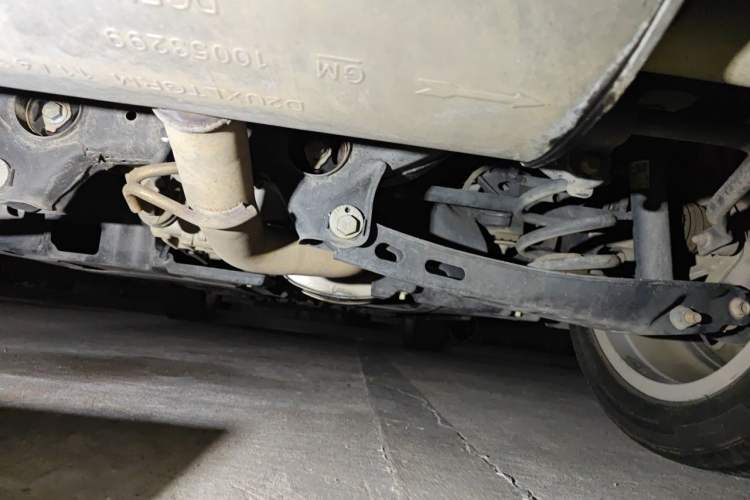 Used Buick Envision 2019 28T 4x4 Elite Version China V Standard Chassis Rear