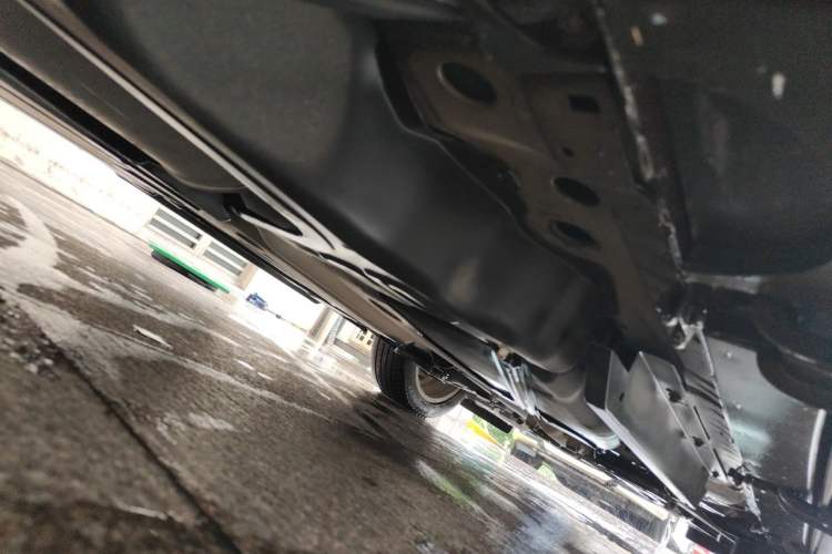 Used Buick Envision 2019 28T Four-Wheel Drive Luxury Version China V Standard Chassis Rear Right