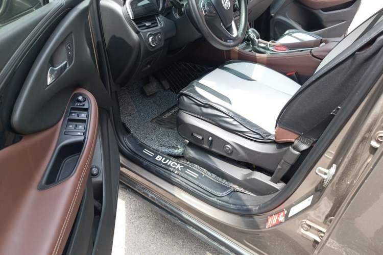 Used Buick Envision 2019 28T 4x4 Elite Version China V Standard Driver Seat