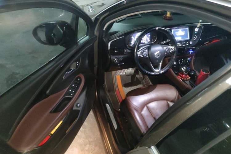 Used Buick Envision 2019 28T 4x4 Luxury Model China VI Standard Driver Seat