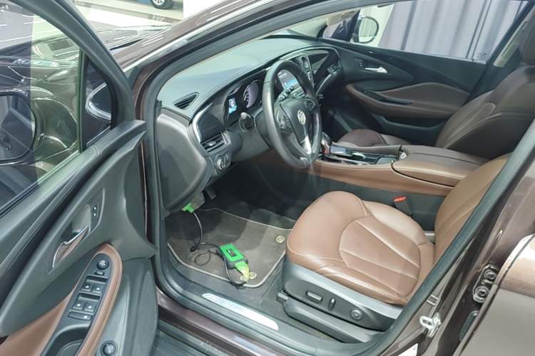 Used Buick Envision 2019 20T Two-Wheel Drive Luxury Version China V Standard Driver Seat