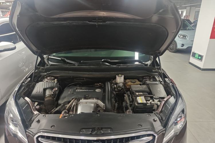 Used Buick Envision 2019 28T Four-Wheel Drive Elite Version China VI Standard Engine Bay