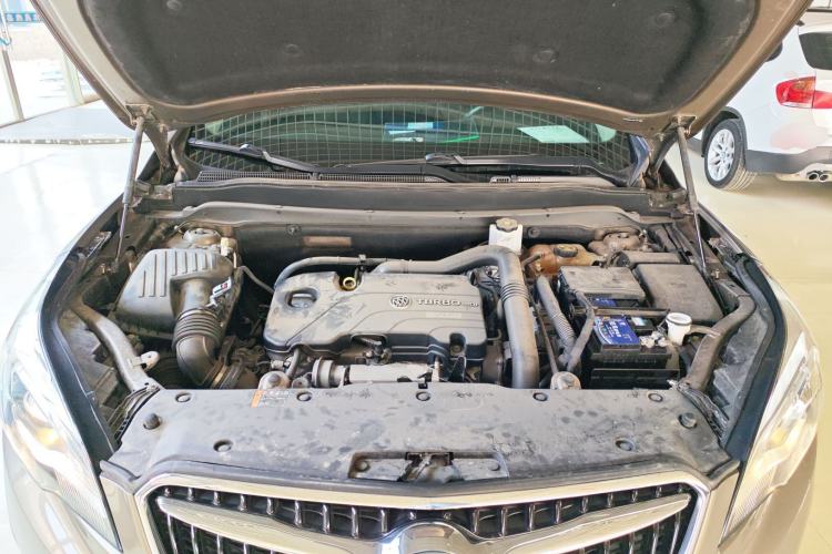 Used Buick Envision 2019 20T Two-Wheel Drive Elite Version China V Standard Engine Bay