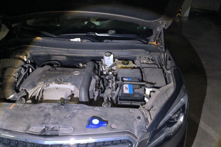 Used Buick Envision 2019 28T Four-Wheel Drive Elite Version China VI Standard Engine Bay Left