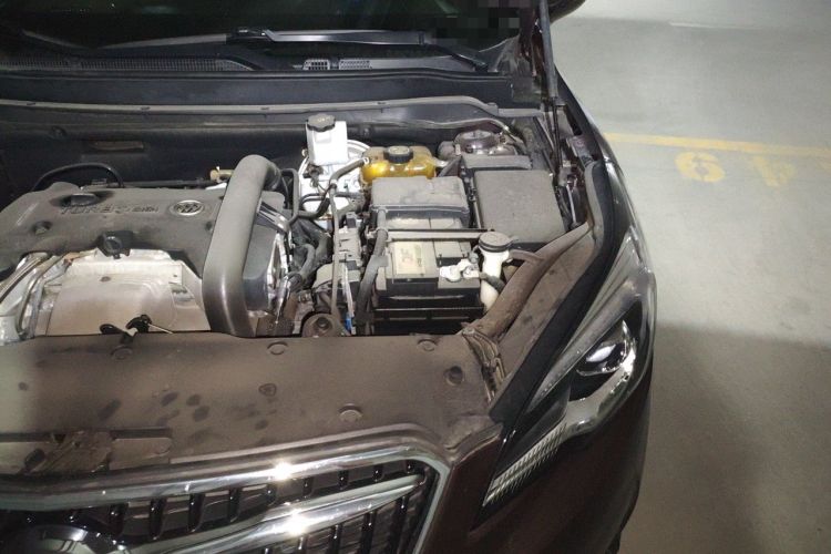 Used Buick Envision 2019 28T Four-Wheel Drive Luxury Version China V Standard Engine Bay Left