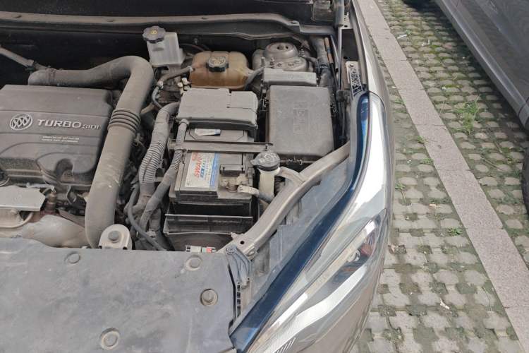 Used Buick Envision 2019 20T Two-Wheel Drive Elite Version China VI Standard Engine Bay Left