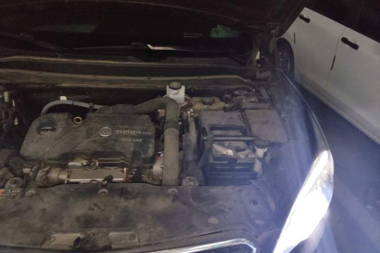 Used Buick Envision 2019 20T Two-Wheel Drive Elite Version China V Standard Engine Bay Left