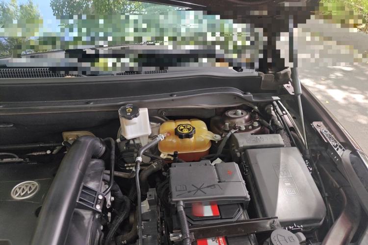 Used Buick Envision 2019 28T 4x4 Elite Version China V Standard Engine Bay Left
