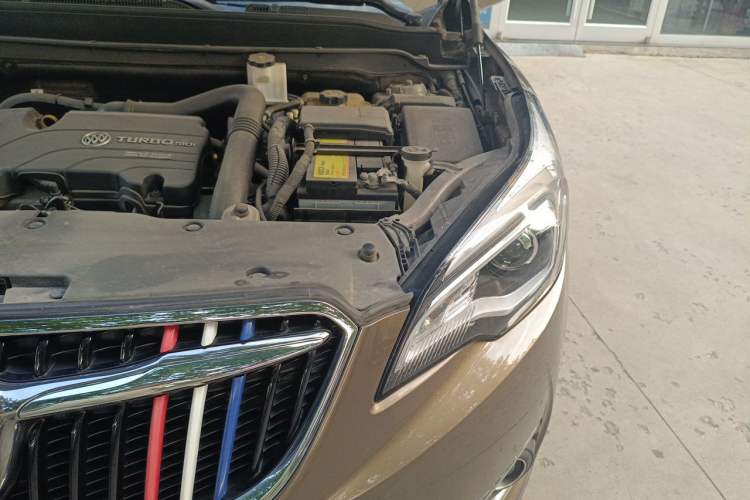 Used Buick Envision 2019 20T Two-Wheel Drive Elite Version China VI Standard Engine Bay Left