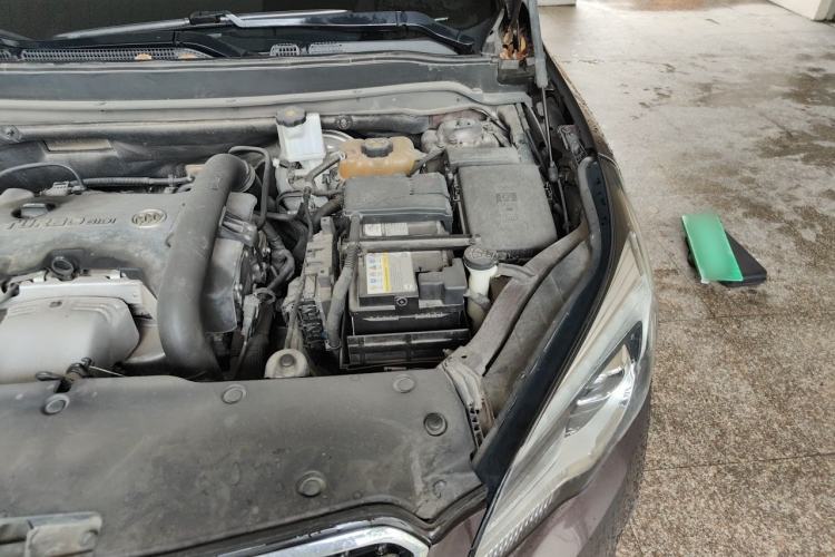 Used Buick Envision 2019 28T Four-Wheel Drive Luxury Version China V Standard Engine Bay Left
