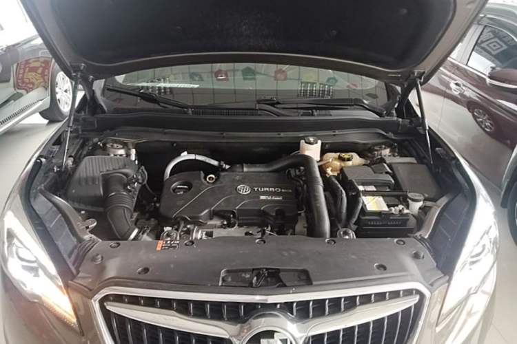 Used Buick Envision 2019 20T Two-Wheel Drive Luxury Version China VI Standard Engine Bay