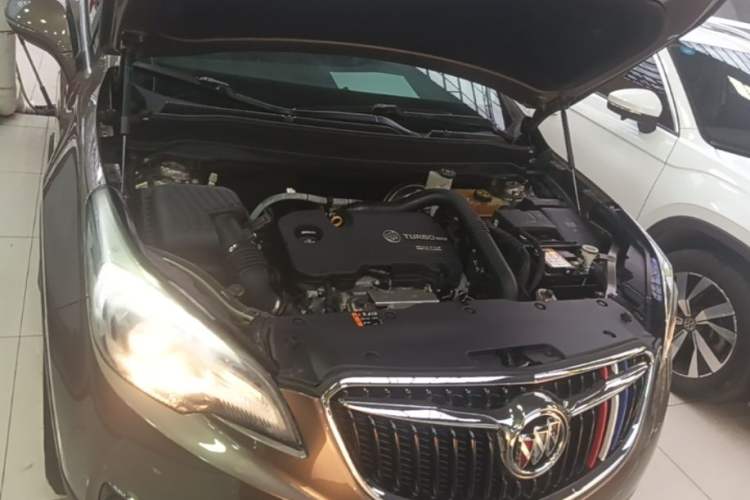 Used Buick Envision 2019 20T Two-Wheel Drive Leading Model China VI Standard Engine Bay