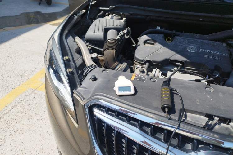 Used Buick Envision 2019 20T Two-Wheel Drive Leading Model China VI Standard Engine Bay Right