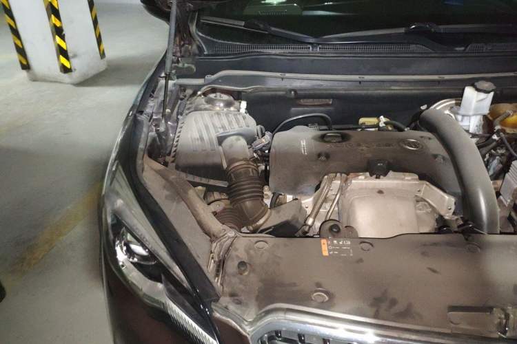 Used Buick Envision 2019 28T Four-Wheel Drive Luxury Version China V Standard Engine Bay Right