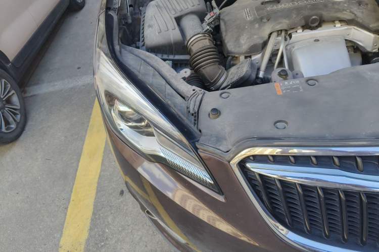 Used Buick Envision 2019 28T Four-Wheel Drive Elite Version China VI Standard Engine Bay Right