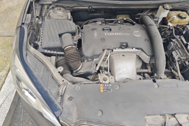 Used Buick Envision 2019 28T Four-Wheel Drive Elite Version China VI Standard Engine Bay Right