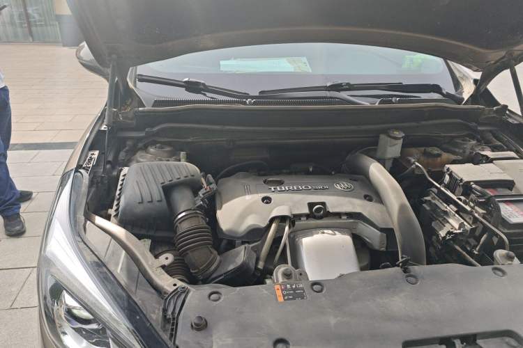 Used Buick Envision 2019 28T Four-Wheel Drive Elite Version China VI Standard Engine Bay Right