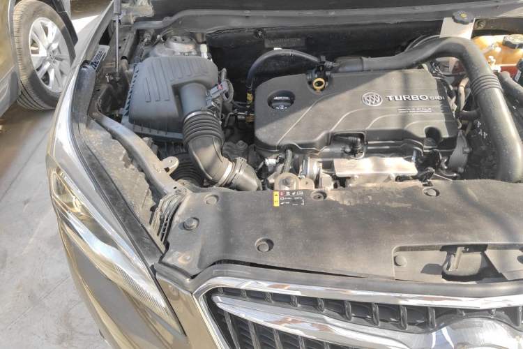 Used Buick Envision 2019 20T Two-Wheel Drive Leading Model China VI Standard Engine Bay Right