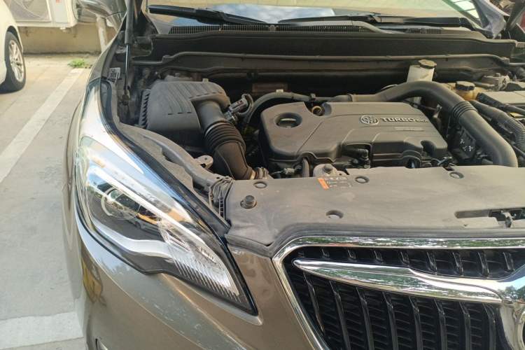 Used Buick Envision 2019 20T Two-Wheel Drive Elite Version China VI Standard Engine Bay Right