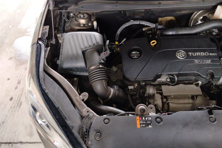 Used Buick Envision 2019 20T Two-Wheel Drive Luxury Version China VI Standard Engine Bay Right