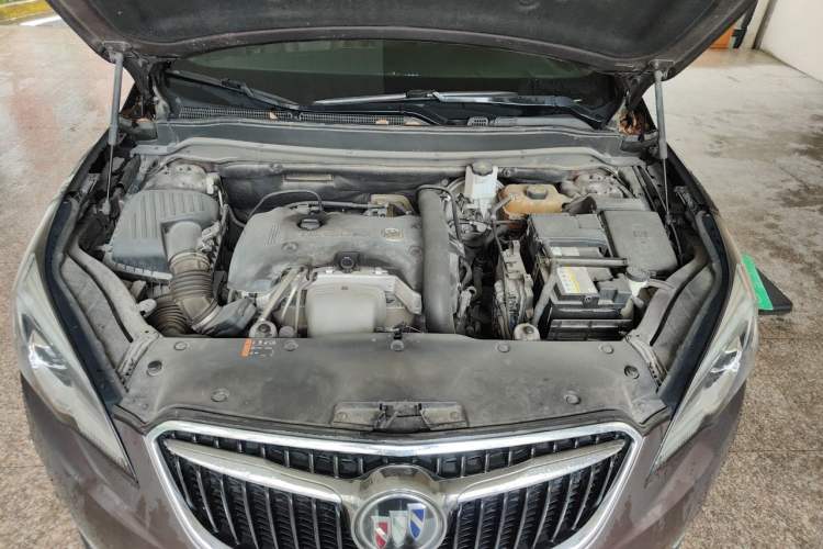 Used Buick Envision 2019 28T Four-Wheel Drive Luxury Version China V Standard Engine Bay