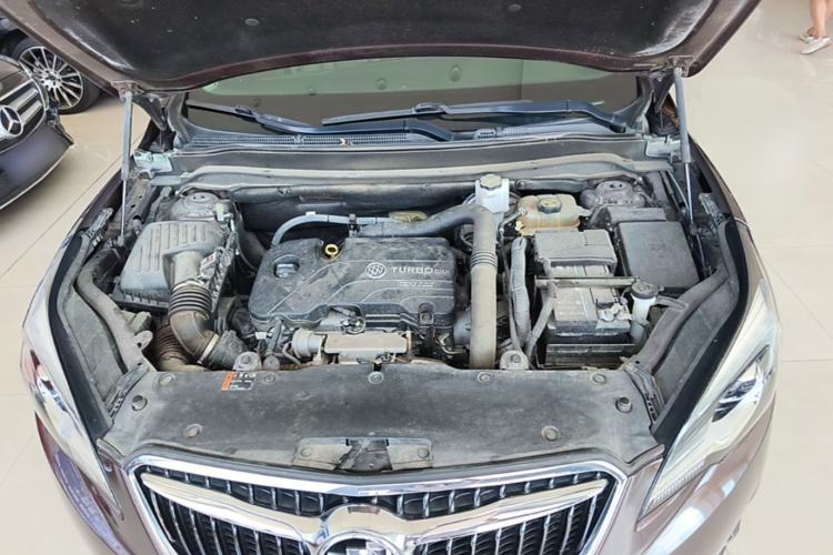 Used Buick Envision 2019 20T Two-Wheel Drive Luxury Version China V Standard Engine Bay