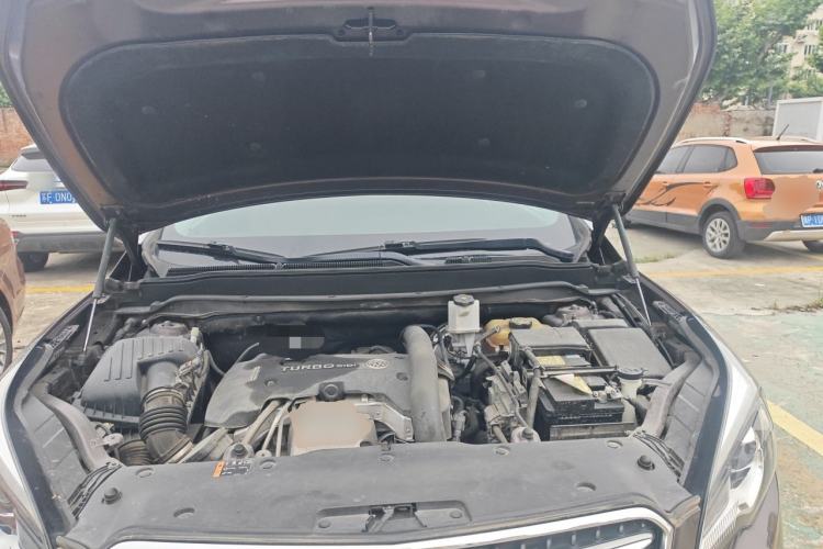 Used Buick Envision 2019 28T Four-Wheel Drive Elite Version China VI Standard Engine Bay