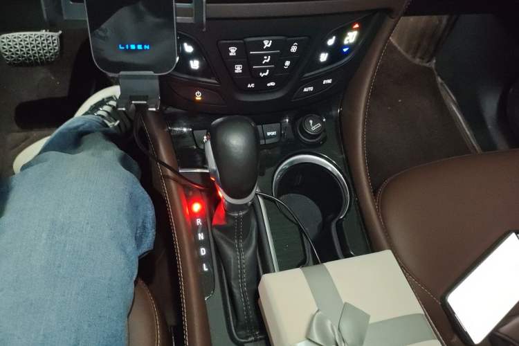 Used Buick Envision 2019 28T Four-Wheel Drive Luxury Version China V Standard Gear Lever