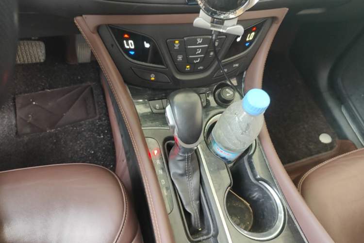 Used Buick Envision 2019 28T 4x4 Elite Version China V Standard Gear Lever
