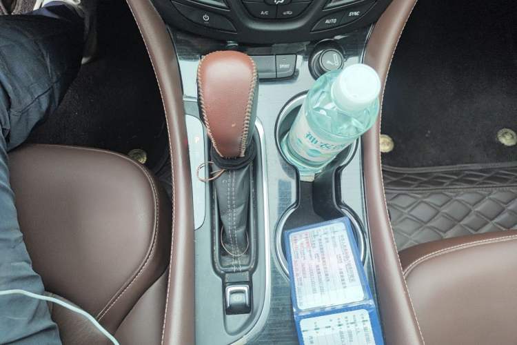 Used Buick Envision 2019 28T 4x4 Luxury Model China VI Standard Gear Lever