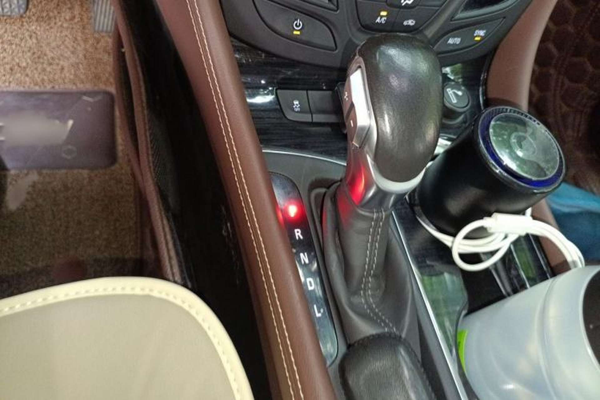 Used Buick Envision 2019 28T 4x4 Luxury Model China VI Standard Gear Lever