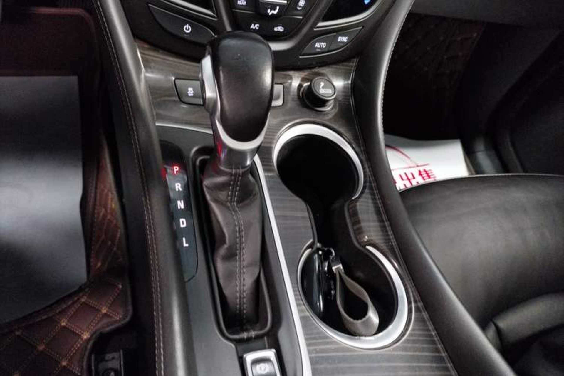 Used Buick Envision 2019 20T Two-Wheel Drive Elite Version China VI Standard Gear Lever