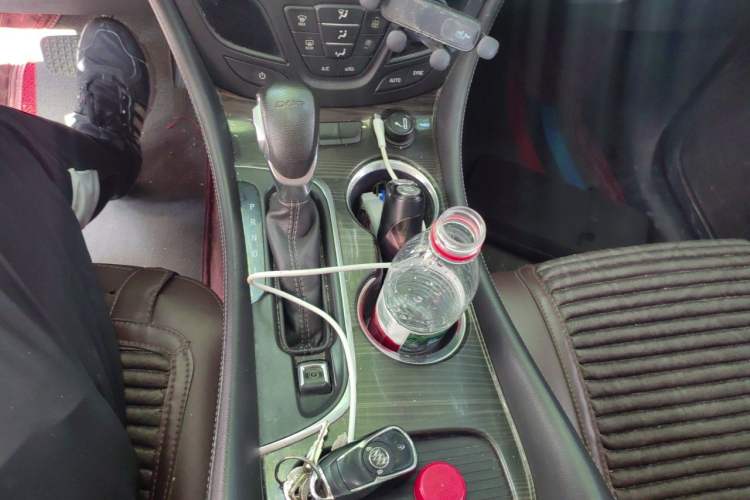 Used Buick Envision 2019 20T Two-Wheel Drive Leading Model China VI Standard Gear Lever